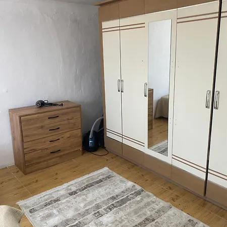 Alacati Carsi Icine 50 Metre Apartment Cesme